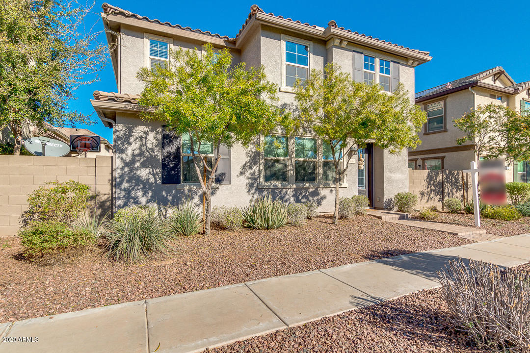 464 North Ranger Trail Gilbert, AZ 85234 - Photo 2 of 42 02- Ranger Trail