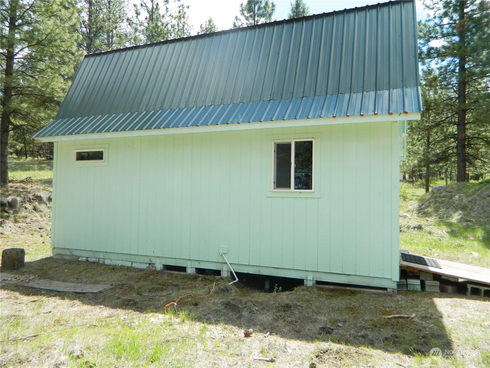 210 Main Road Tonasket, WA 98855 - Photo 39 of 39 a backyard of a house
