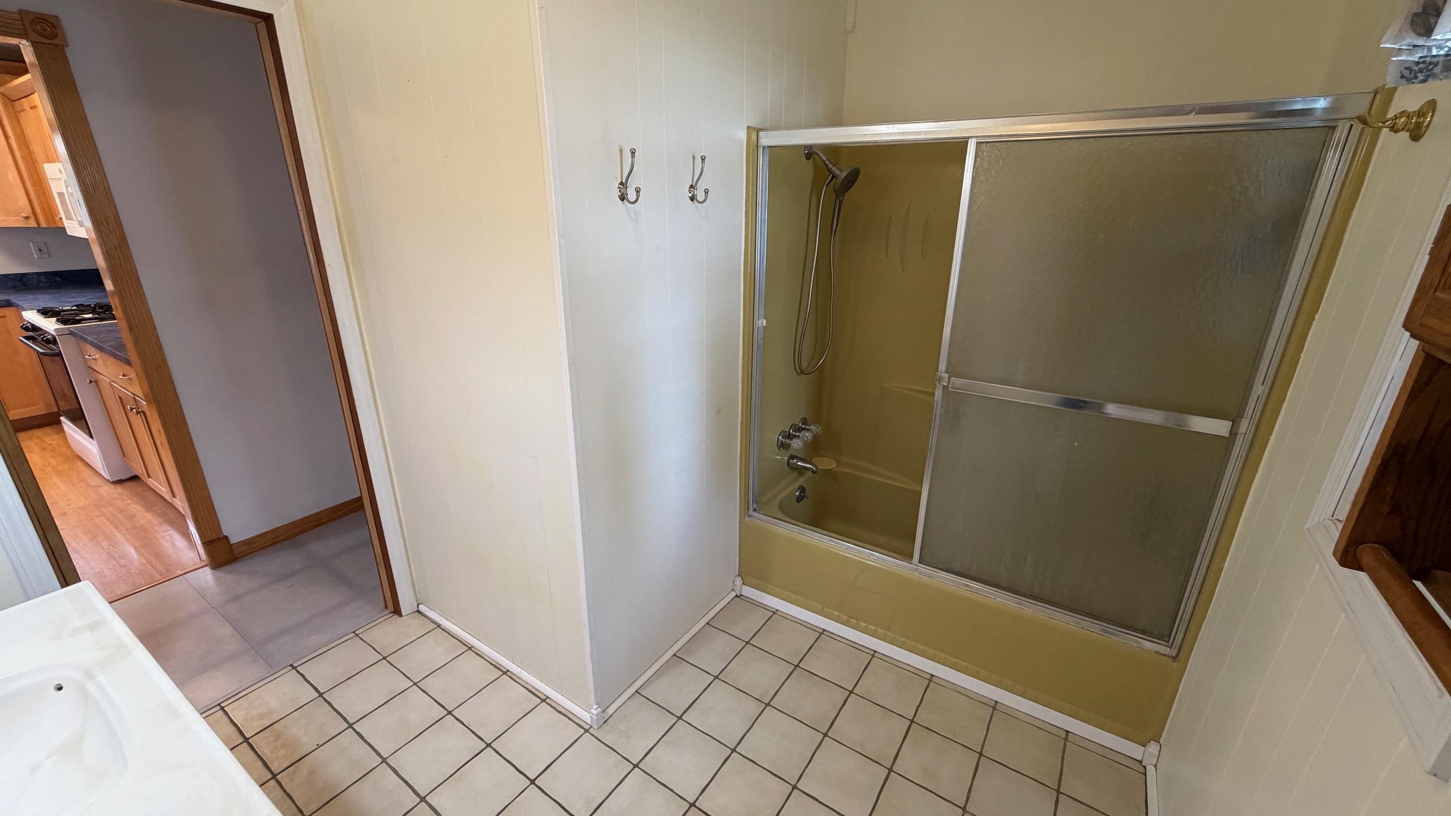 6455 North Geneva Road Coleman, MI 48618 - Photo 17 of 38