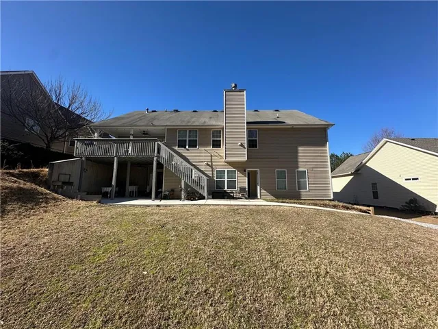 a balcony with view of the ocean