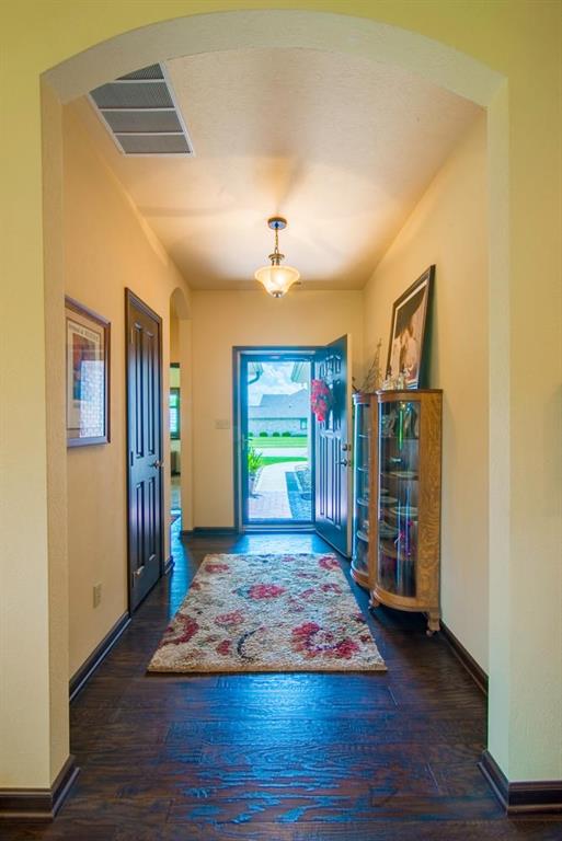 199 Warwick Way Pendleton, IN 46064 - Photo 8 of 29 Gallery Image 8