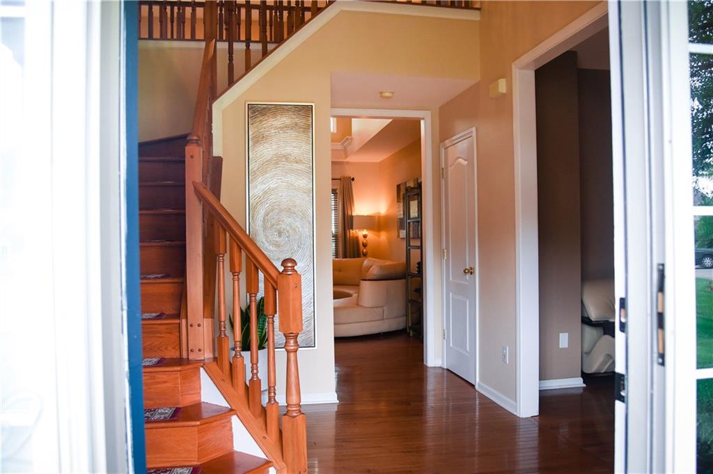 6374 Timberbluff Circle Avon, IN 46123 - Photo 4 of 57