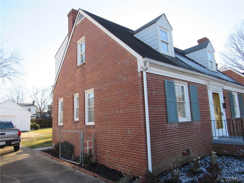 2103 Dumbarton Road Henrico, VA 23228 - Photo 3 of 26 Gallery Image 3