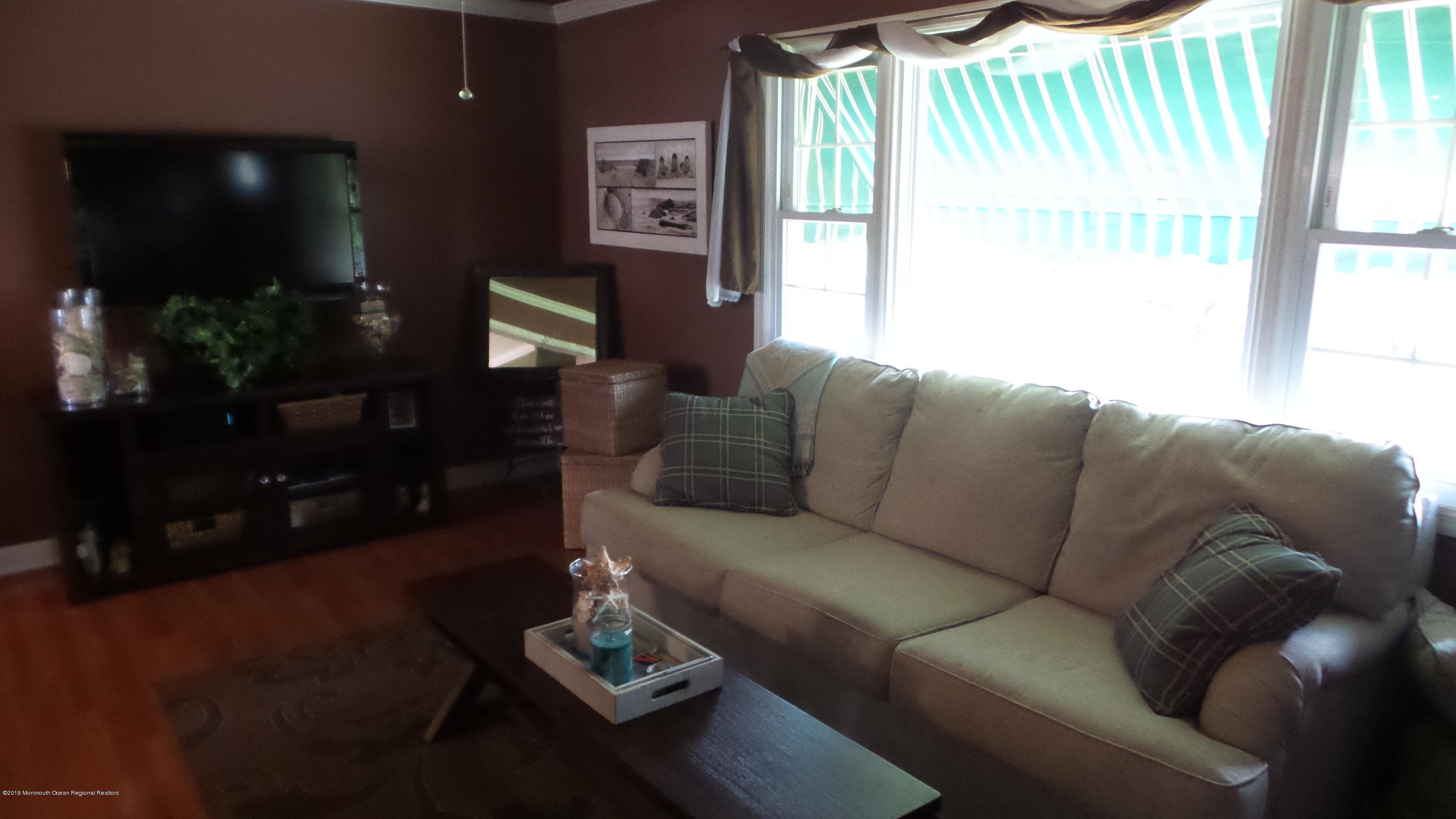 341 17th Avenue Brick, NJ 08724 - Photo 5 of 14 20190711_225143