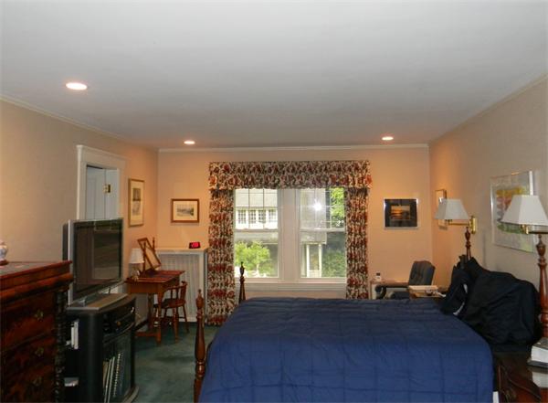 11 Leighton Road Newton, MA 02466 - Photo 21 of 27 Gallery Image 21