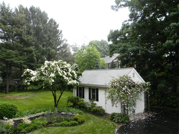 11 Leighton Road Newton, MA 02466 - Photo 3 of 27 Gallery Image 3