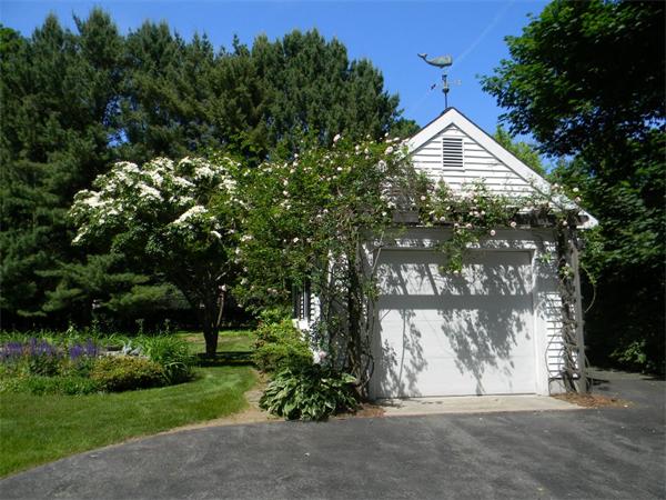 11 Leighton Road Newton, MA 02466 - Photo 4 of 27 Gallery Image 4
