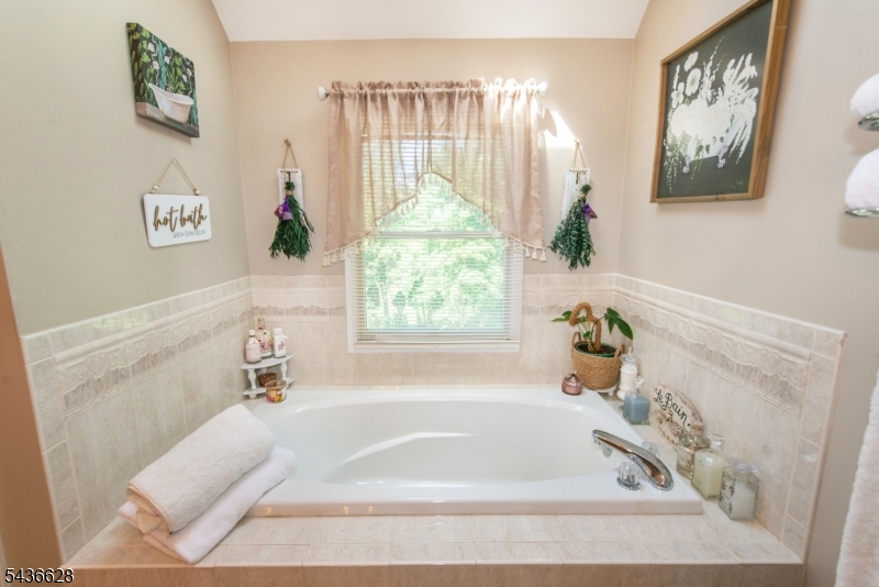 5 Kingston Court Oak Ridge, NJ 07438 - Photo 35 of 49
