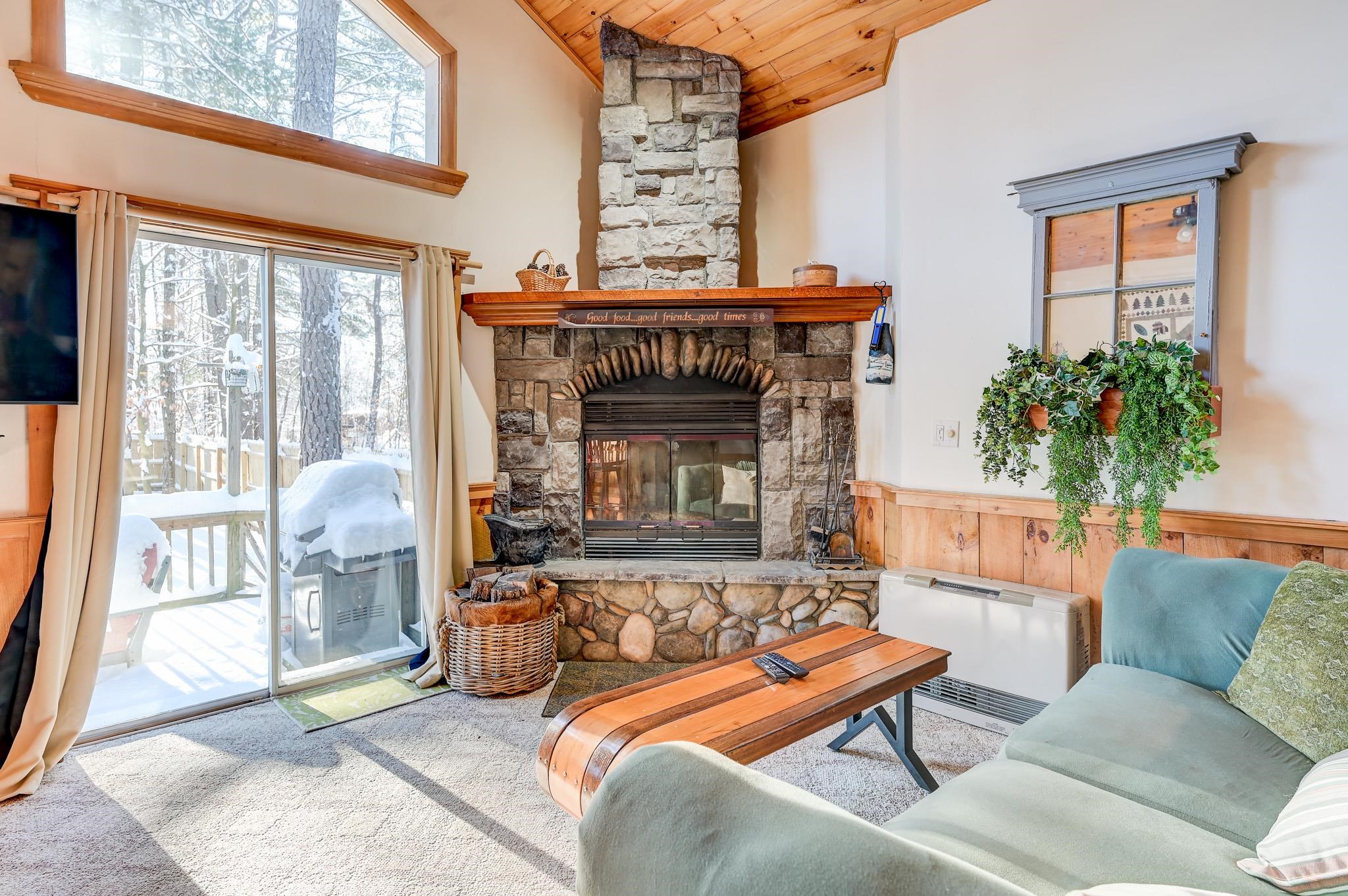 64 Willow Road Conway, NH 03860 - Photo 4 of 37