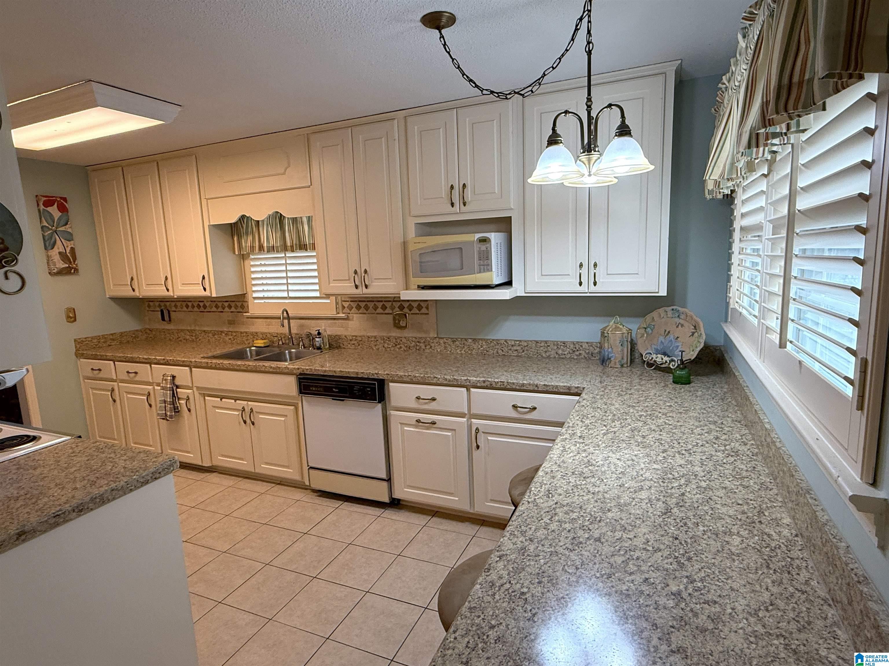 136 Treasure Trail Gardendale, AL 35071 - Photo 18 of 34
