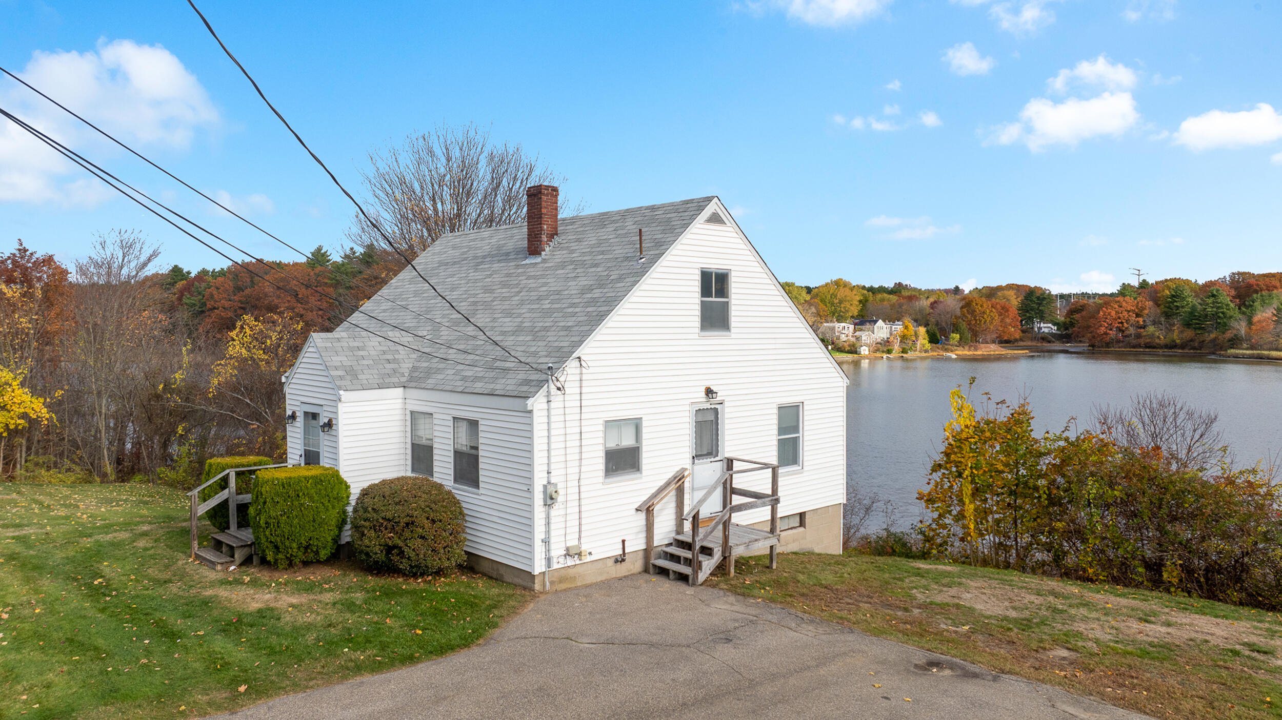 514 Main Street Eliot, ME 03903 - Photo 4 of 15 13_dji_20251026024449_0007_d-hdr-edit
