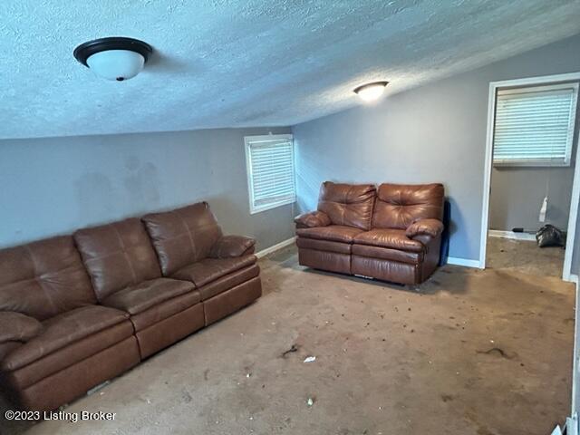 208 Crestwood Road Louisville, KY 40229 - Photo 6 of 10 IMG_3815
