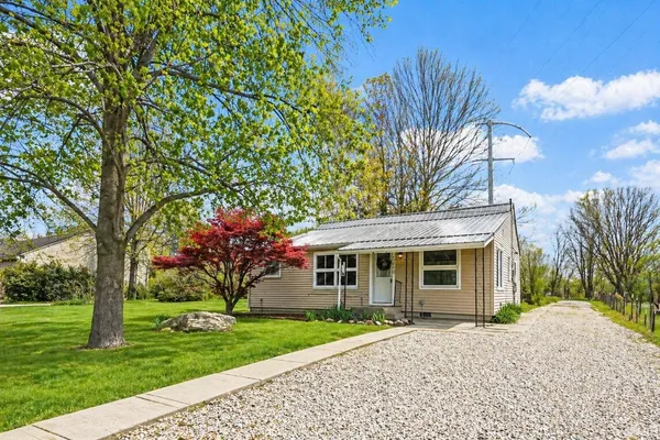 $184,400 | 5810 Rothman Road, Fort Wayne, IN 46835
