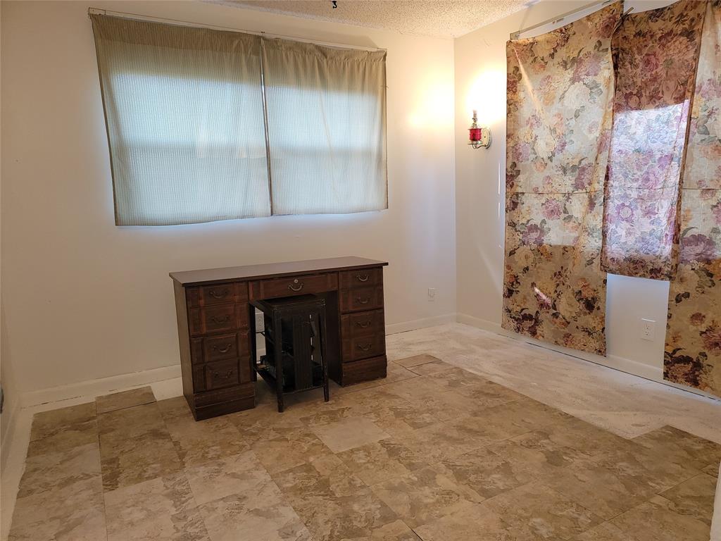 629 Southwest 8th Avenue Delray Beach, FL 33444 - Photo 14 of 19