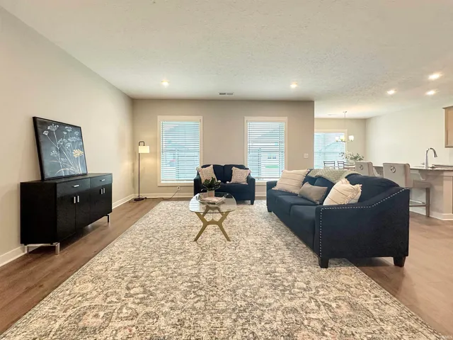 $319,800 | 3001 Atcheson Drive, Evansville, IN 47725