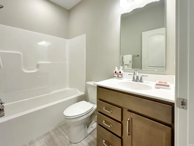 $319,800 | 3001 Atcheson Drive, Evansville, IN 47725