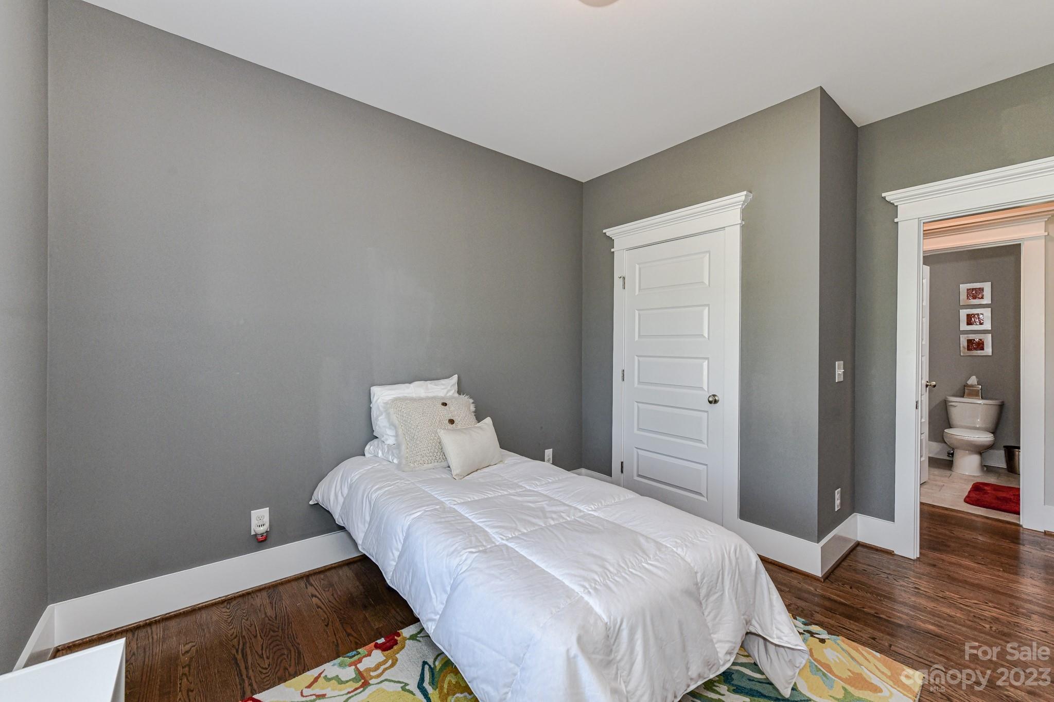 647 Marsh Road Charlotte, NC 28209 - Photo 34 of 46 Gallery Image 34