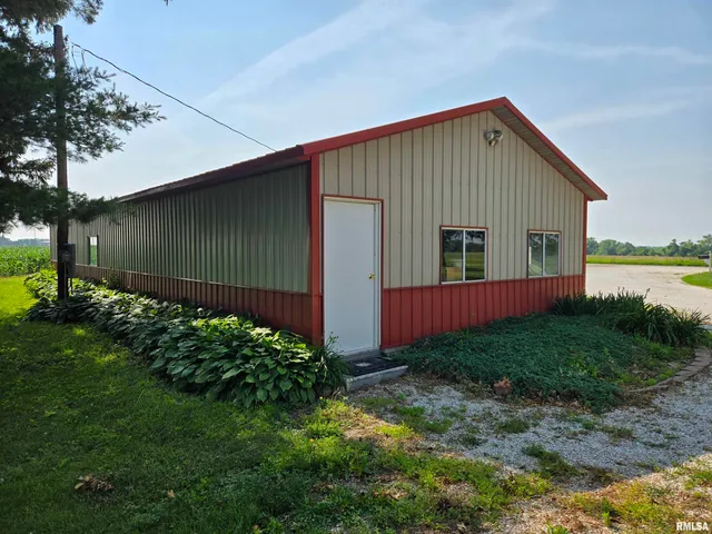 $275,000 | 840 Blackjack Road, Blandinsville, IL 61420