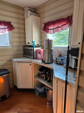 $275,000 | 840 Blackjack Road, Blandinsville, IL 61420