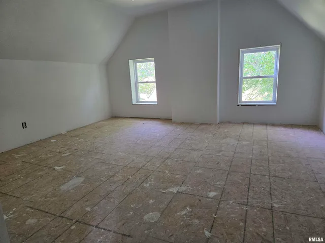 $275,000 | 840 Blackjack Road, Blandinsville, IL 61420