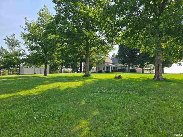 $275,000 | 840 Blackjack Road, Blandinsville, IL 61420