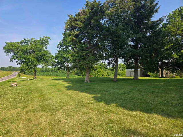 $275,000 | 840 Blackjack Road, Blandinsville, IL 61420