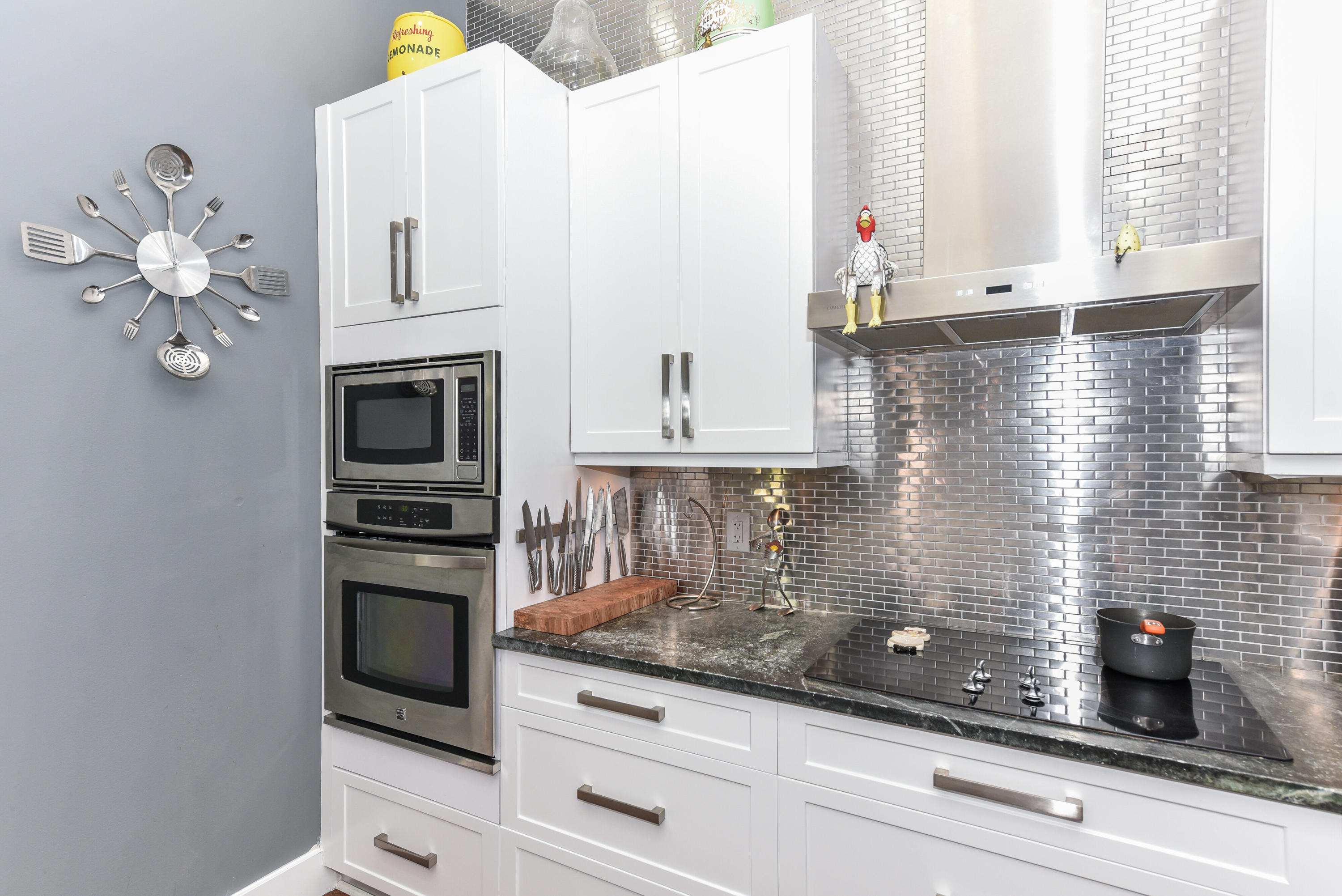 7680 Estrella Circle Boca Raton, FL 33433 - Photo 18 of 51 Kitchen