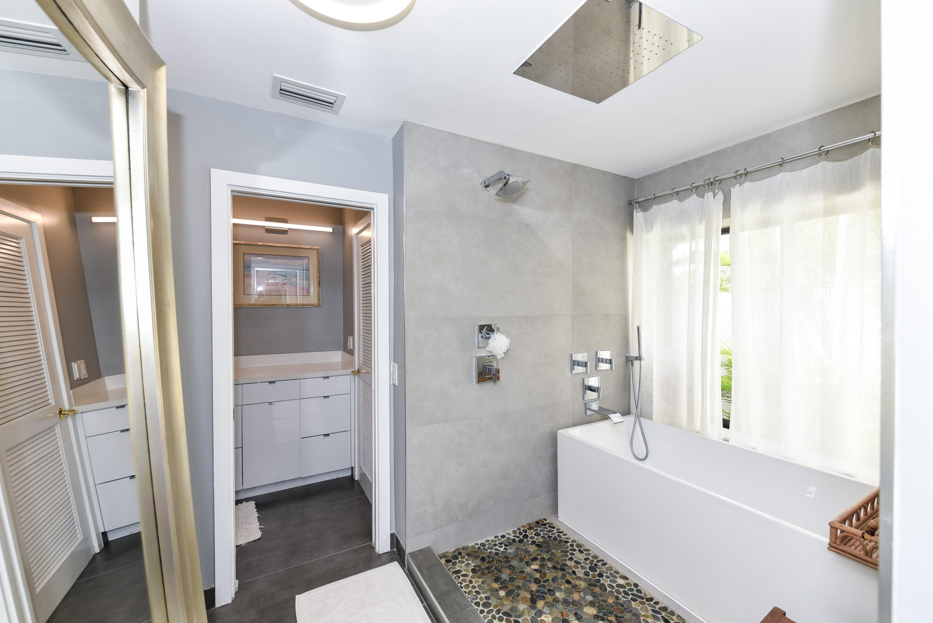 7680 Estrella Circle Boca Raton, FL 33433 - Photo 25 of 51 Master bath