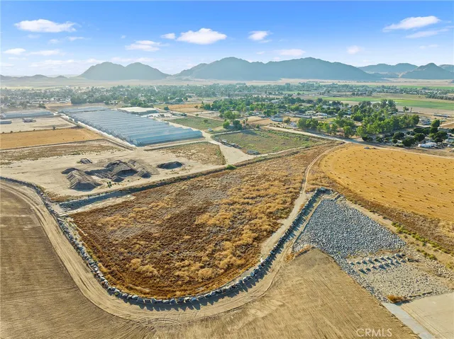 a view of a swimming pool and lake view