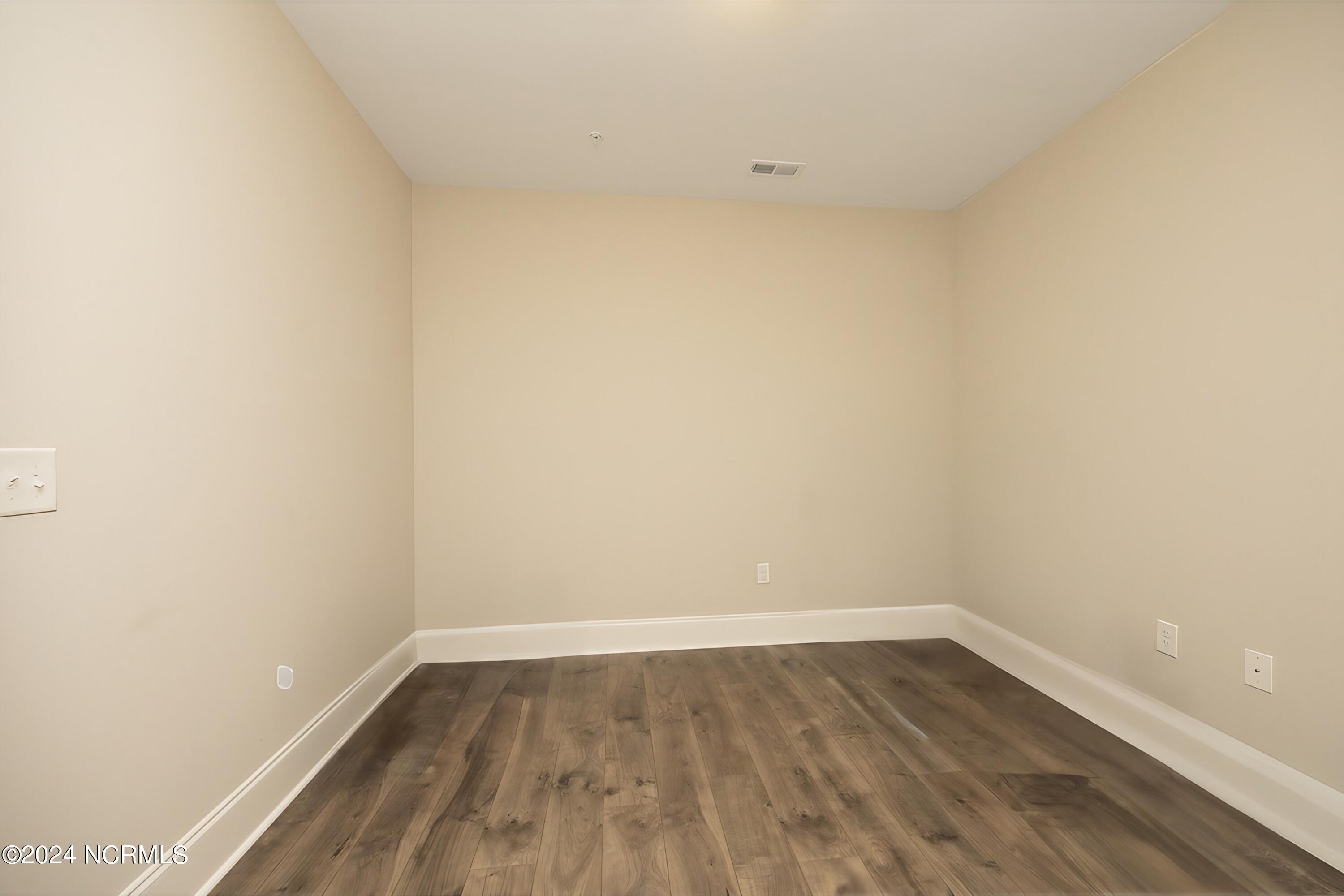 15 Winged Foot Road, Unit 8 Pinehurst, NC 28374 - Photo 28 of 34 16OfficeUnstaged