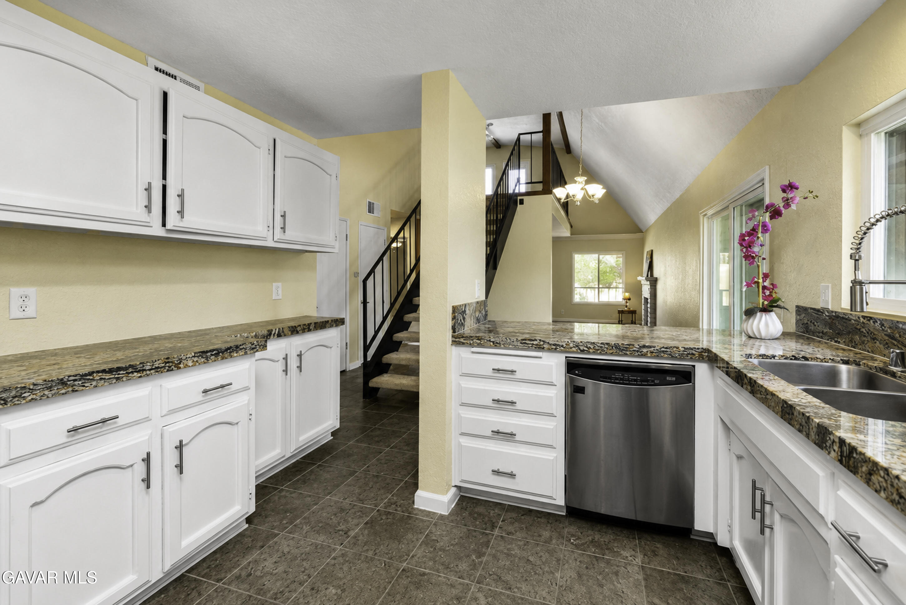 4718 Quartz Hill Road Lancaster, CA 93536 - Photo 12 of 46 7 (7)