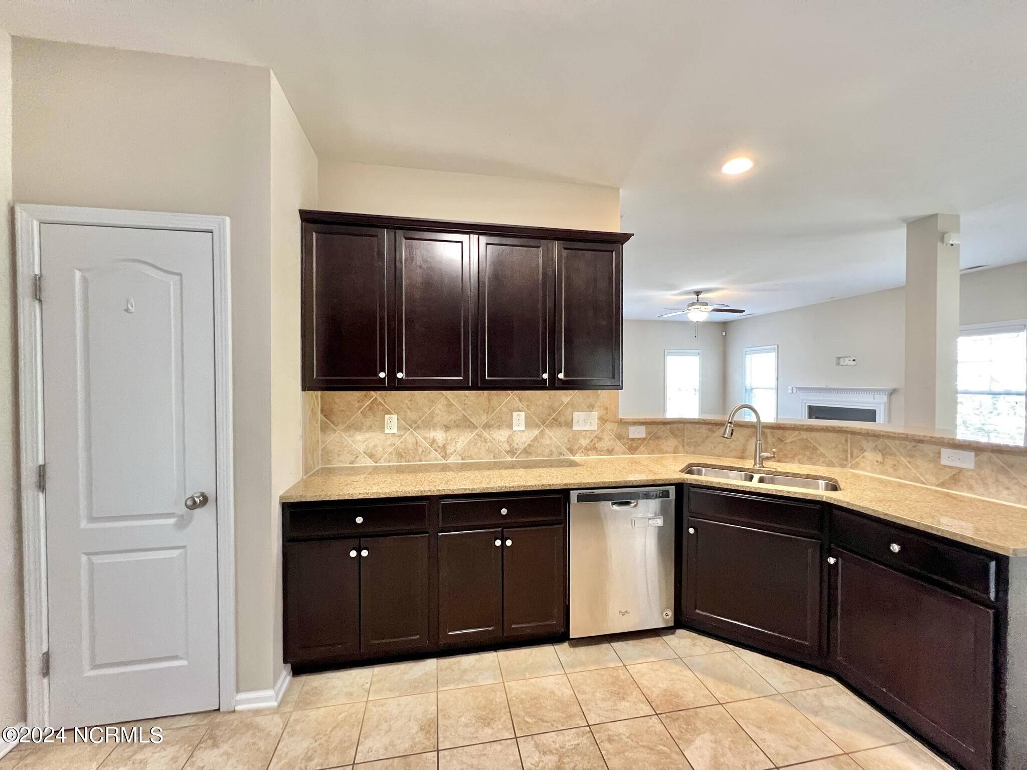 712 Sun Road Aberdeen, NC 28315 - Photo 12 of 39 712 Sun Road Sink Pantry