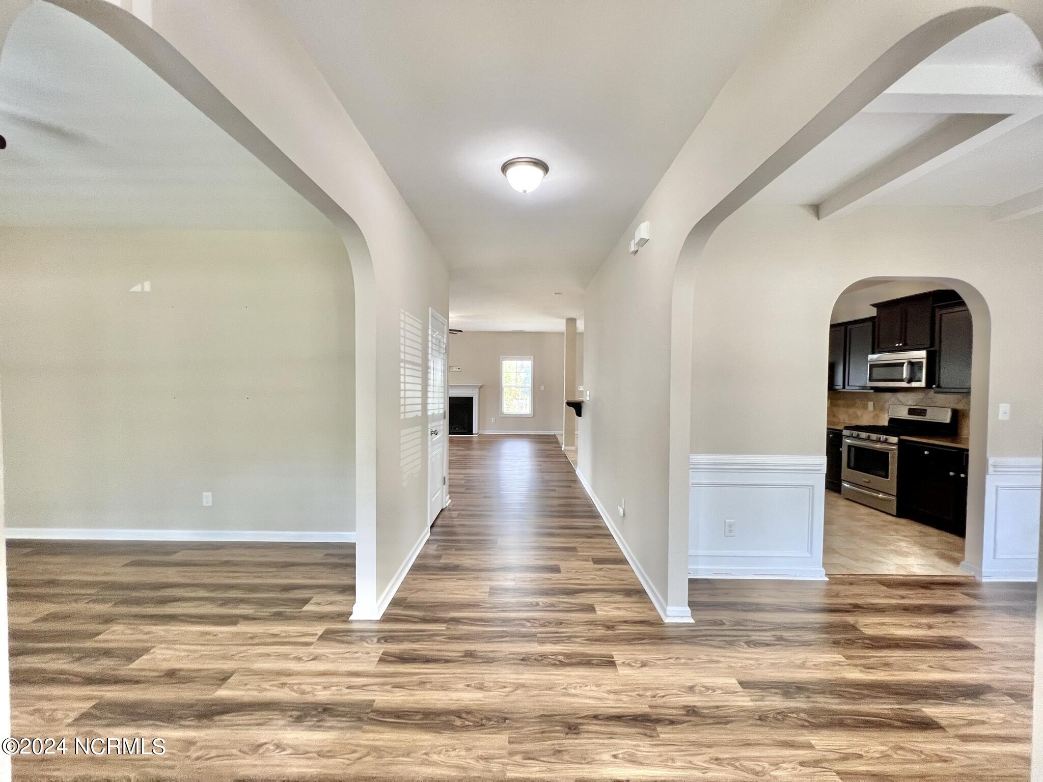 712 Sun Road Aberdeen, NC 28315 - Photo 4 of 39 712 Sun Road Entrance