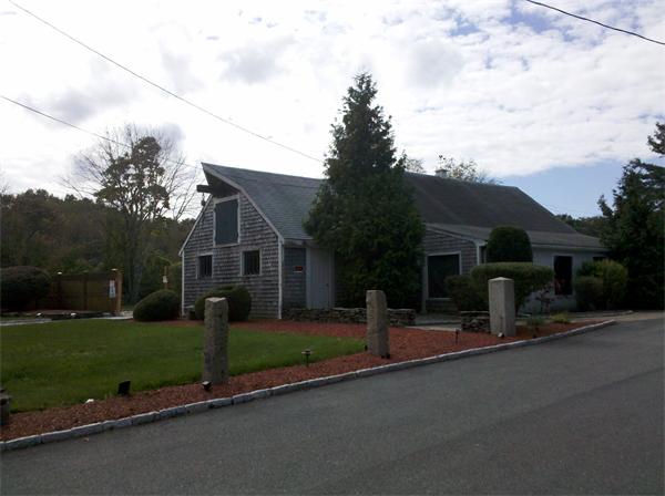 562 Reed Road Dartmouth, MA 02747 - Photo 7 of 12 a view of a house with backyard and garden