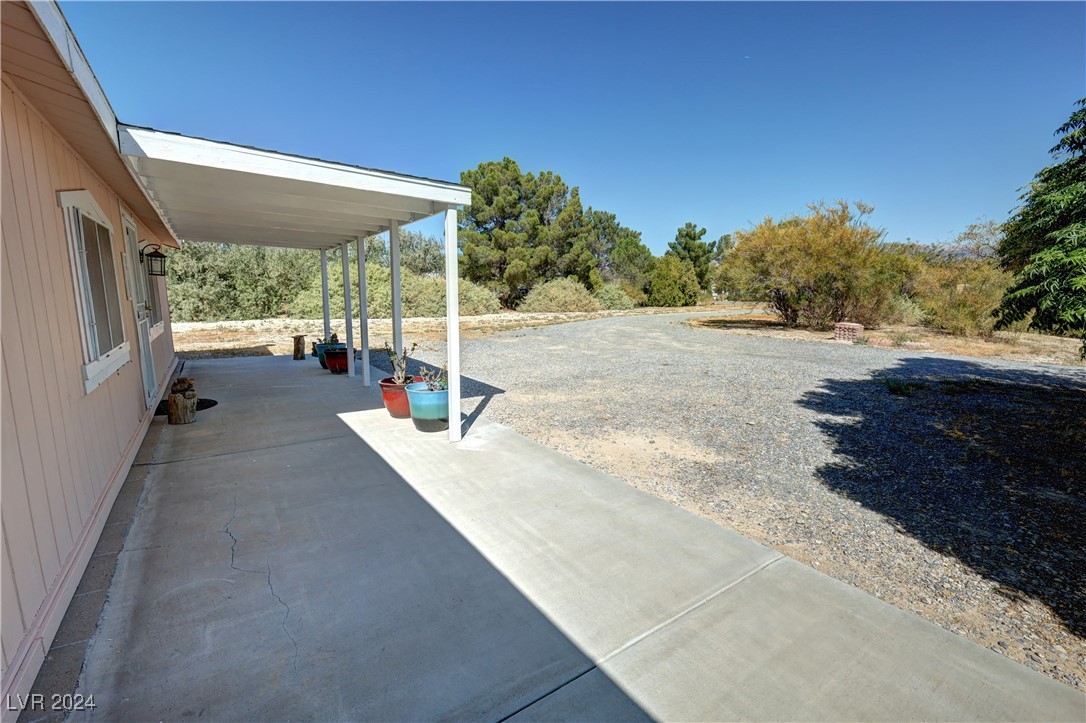 4800 Laughlin Road Pahrump, NV 89048 - Photo 6 of 56