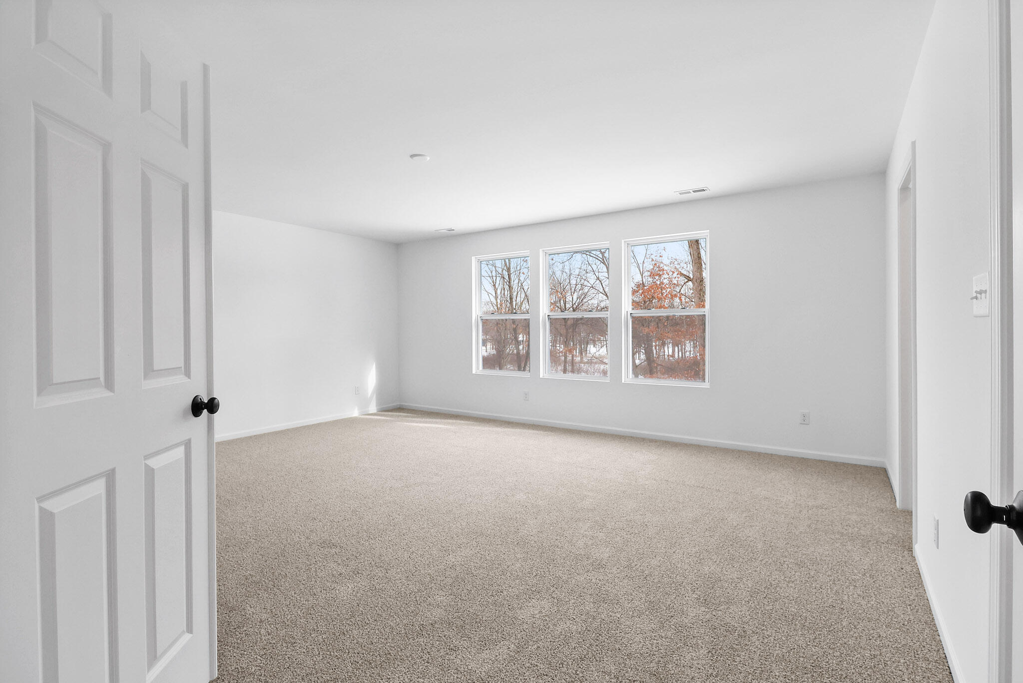 10473 California Street Crown Point, IN 46307 - Photo 16 of 24 2048x1368