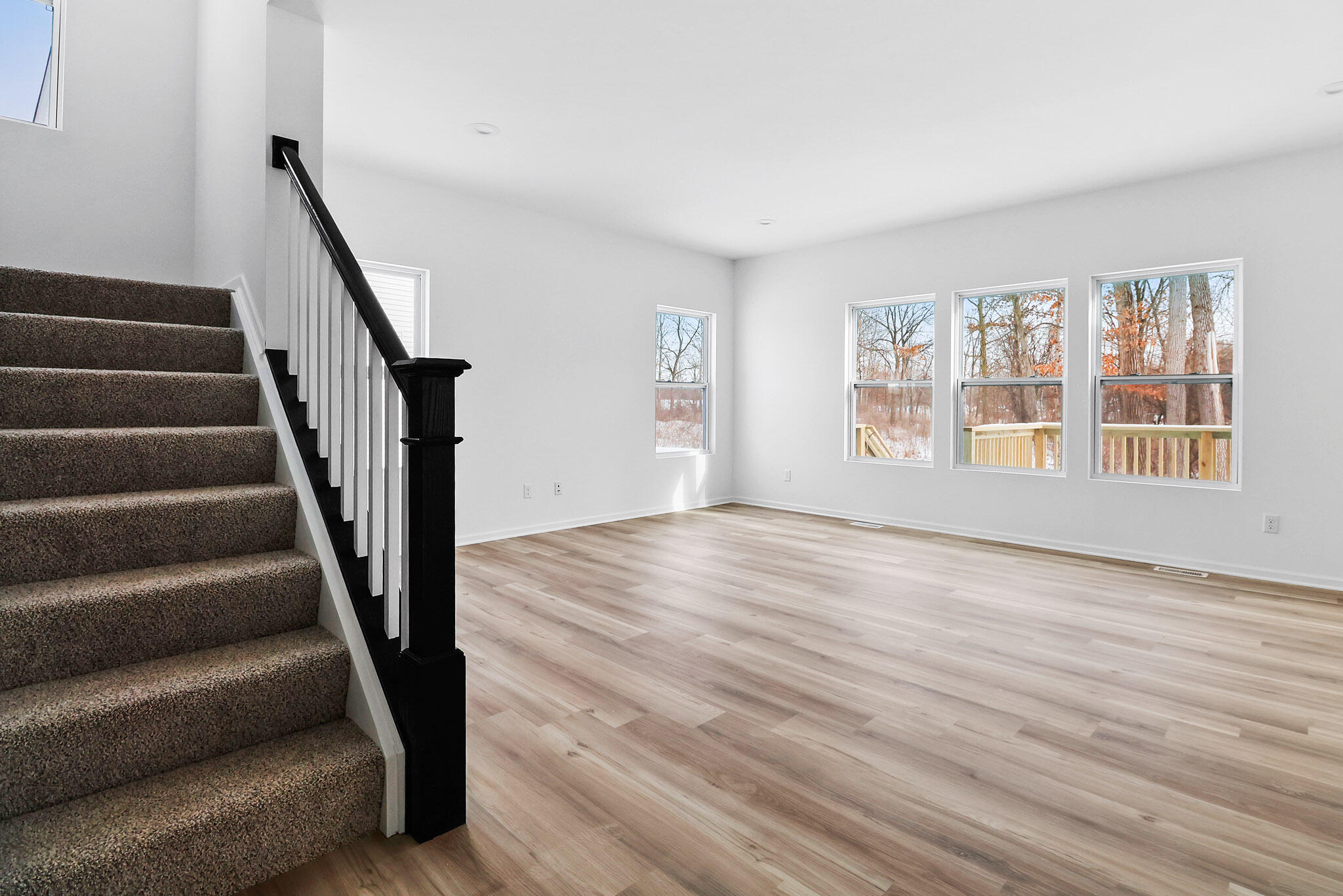 10473 California Street Crown Point, IN 46307 - Photo 2 of 24 2048x1368