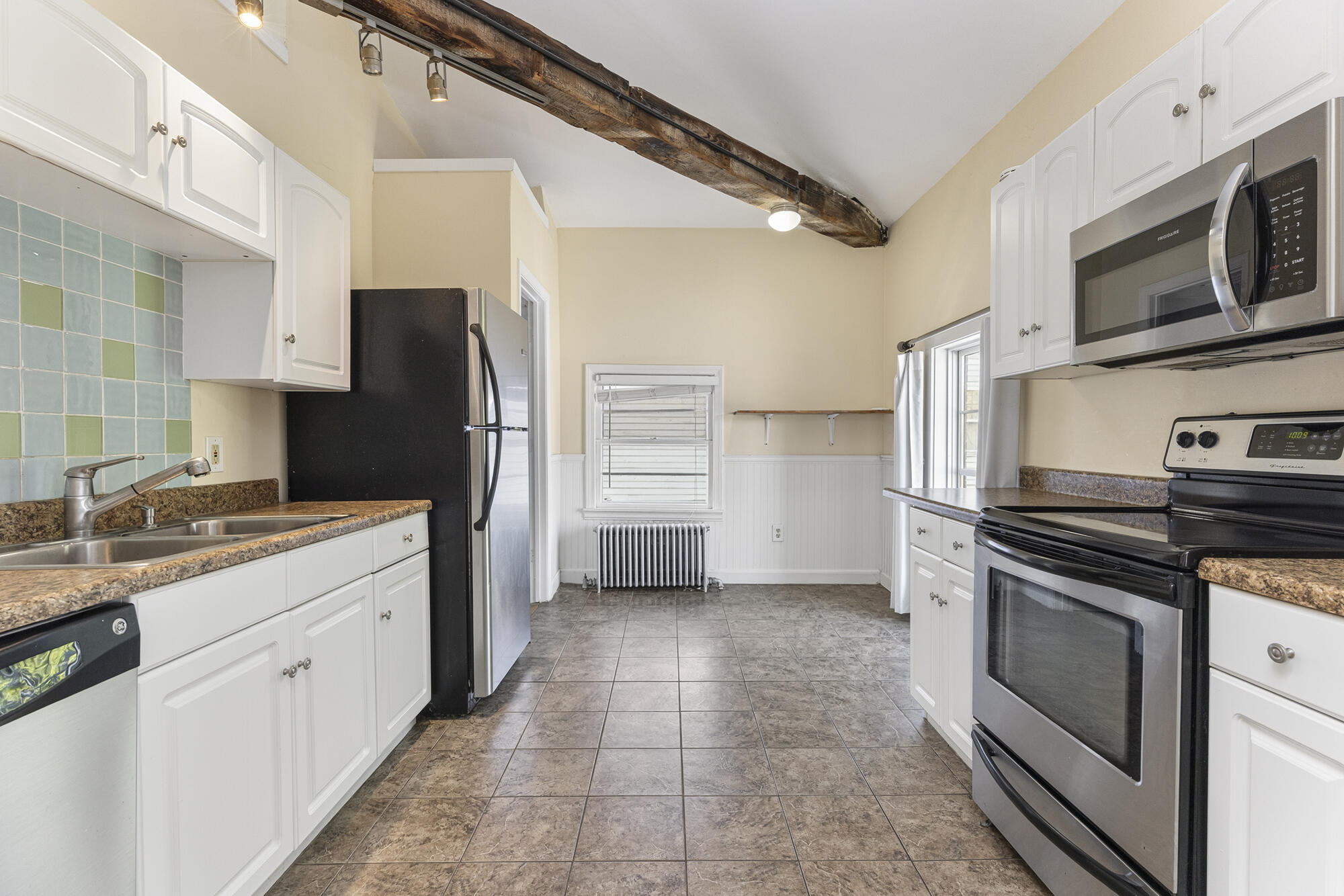 169 Danforth Street, Unit 5 Portland, ME 04102 - Photo 9 of 29 Kitchen