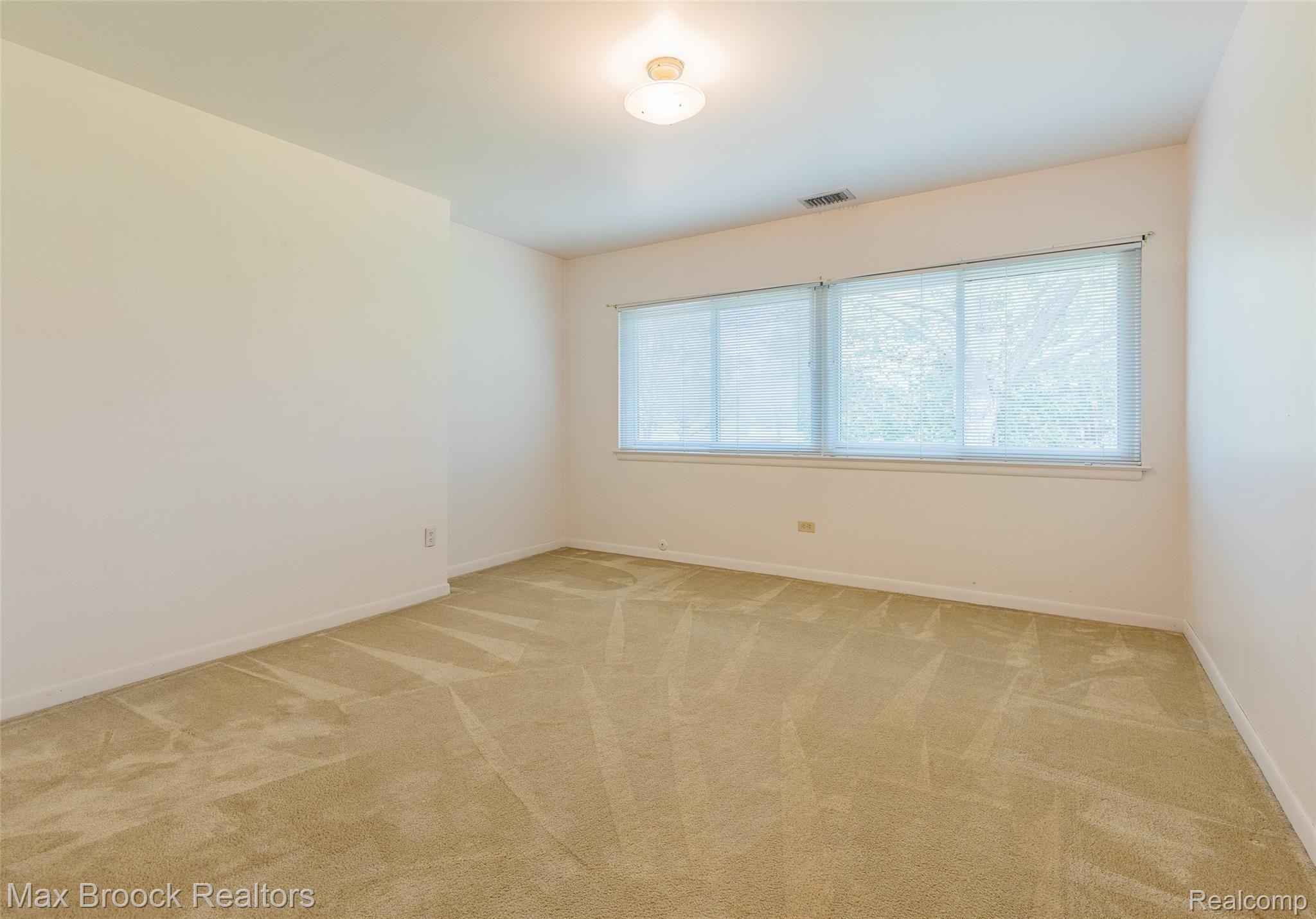 2355 West Wattles Road Troy, MI 48098 - Photo 44 of 53 2355 W Wattles-44.jpg