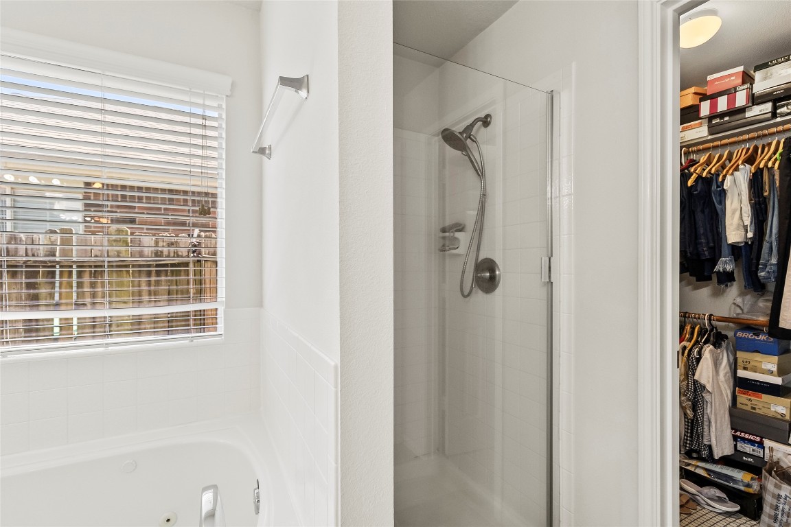 427 Pinewood Ridge Drive Spring, TX 77386 - Photo 15 of 25