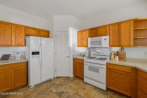 $469,000 | 7805 North Painted Vista Drive, Prescott Valley, AZ 86315