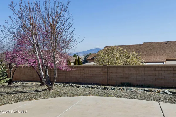 $469,000 | 7805 North Painted Vista Drive, Prescott Valley, AZ 86315