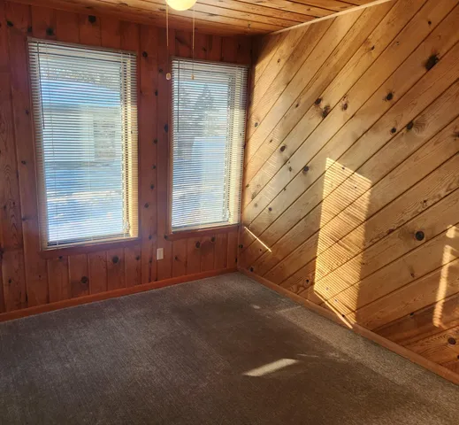 $184,900 | 30123 Olinda Trail, Unit 3, Lindstrom, MN 55045