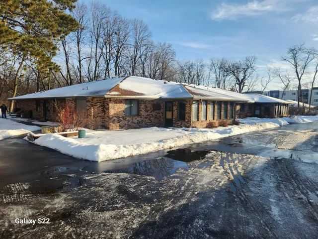 $184,900 | 30123 Olinda Trail, Unit 3, Lindstrom, MN 55045