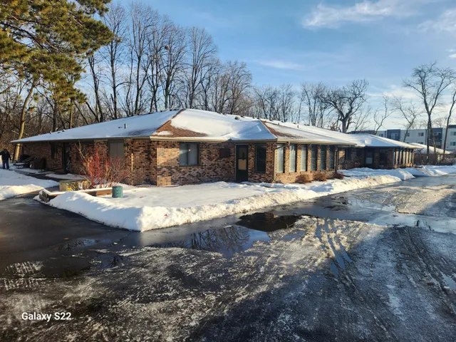 $189,900 | 30123 Olinda Trail, Unit 3, Lindstrom, MN 55045