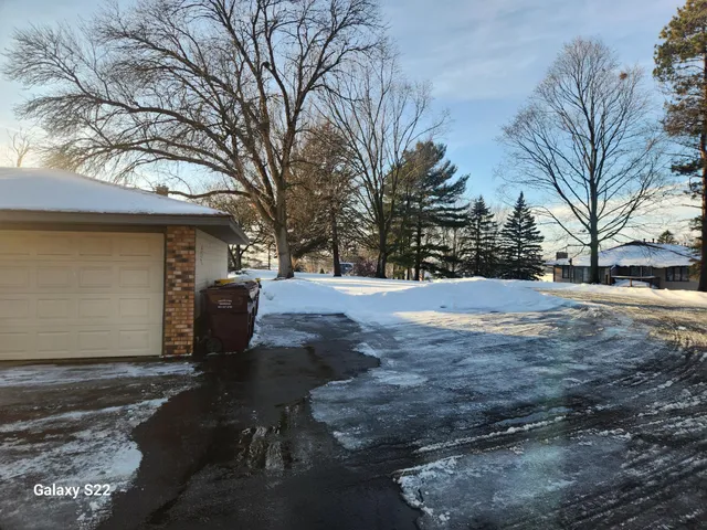 $189,900 | 30123 Olinda Trail, Unit 3, Lindstrom, MN 55045