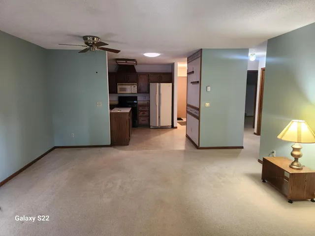 $184,900 | 30123 Olinda Trail, Unit 3, Lindstrom, MN 55045