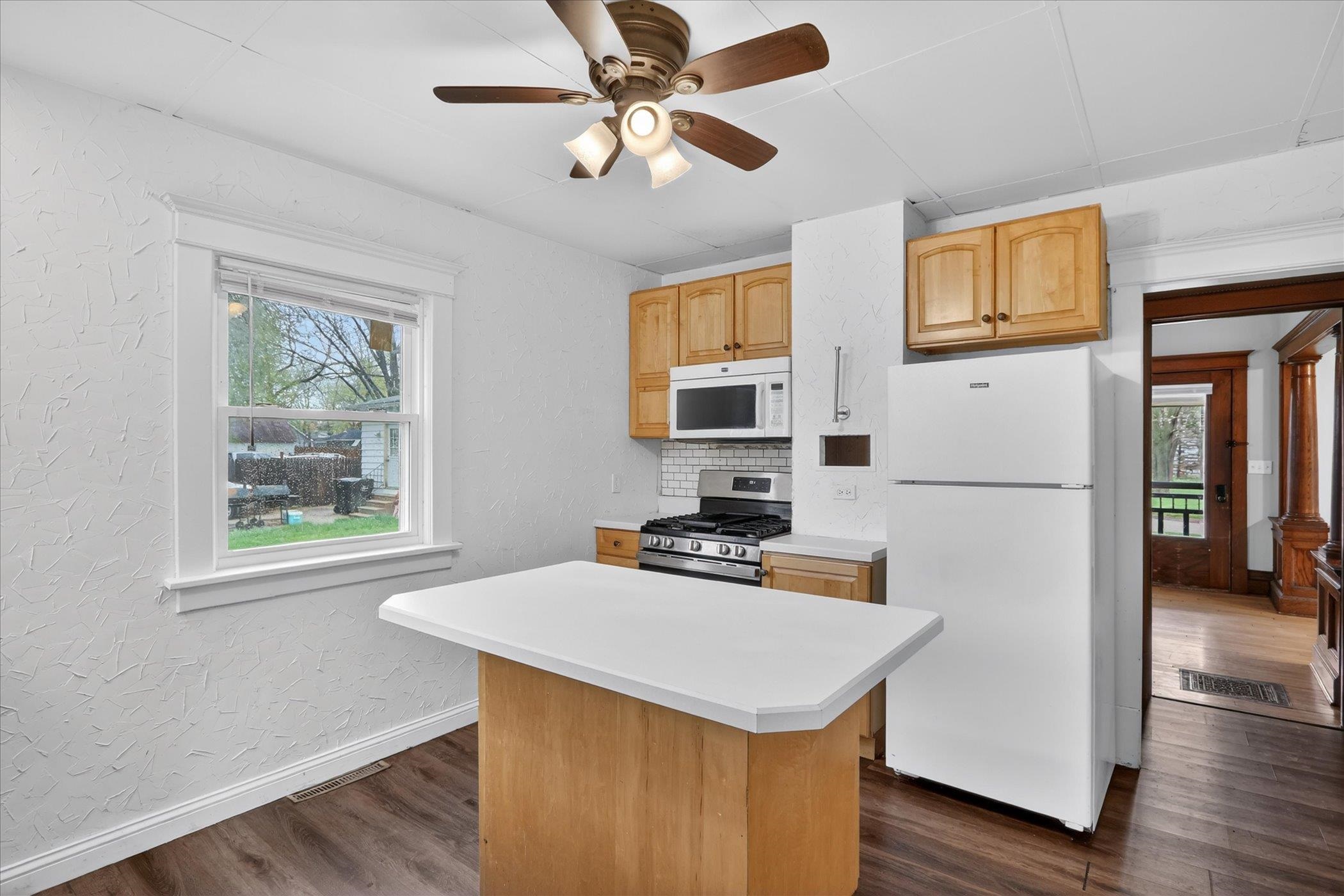 1108 Partridge Avenue Beloit, WI 53511 - Photo 17 of 40