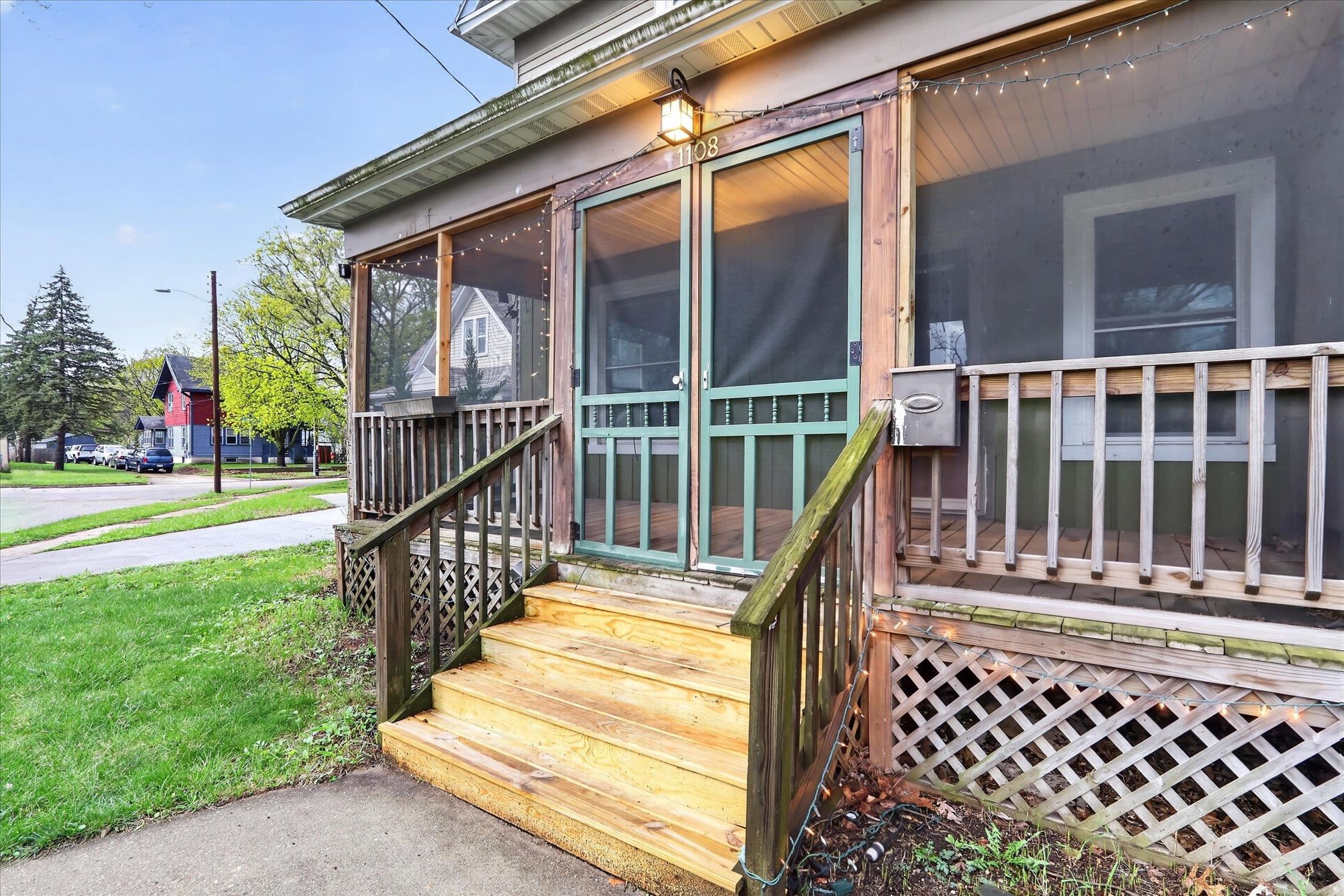 1108 Partridge Avenue Beloit, WI 53511 - Photo 2 of 40