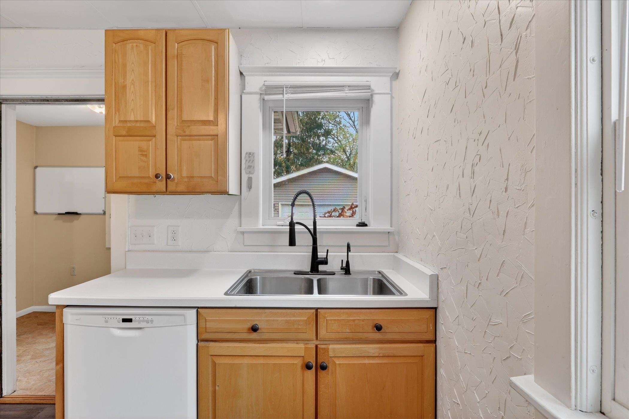 1108 Partridge Avenue Beloit, WI 53511 - Photo 21 of 40